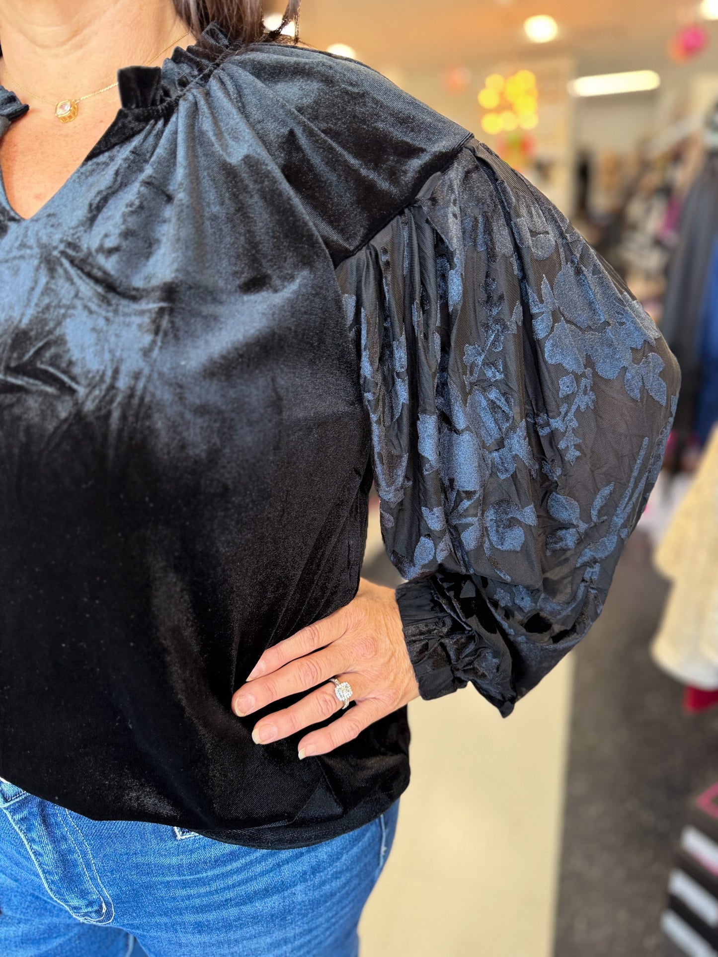 Ricky Contrast Velvet Top