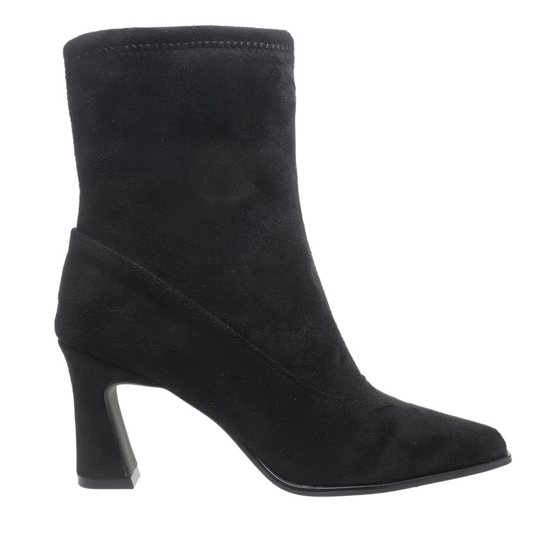 Madlen Boots