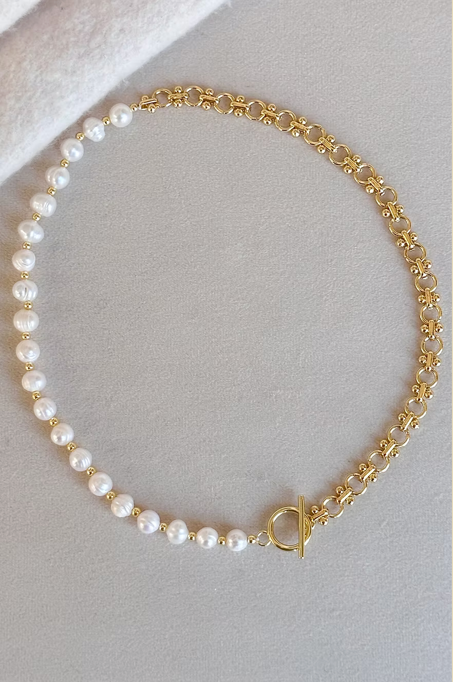 EE Loop & Pearl Necklace 🌟