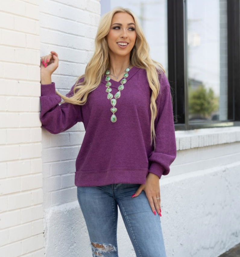 V Neck Sunday to Saturday Top